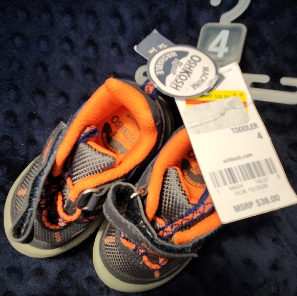 Oshkosh toddler size 4 sneakers - Picture 2 of 5